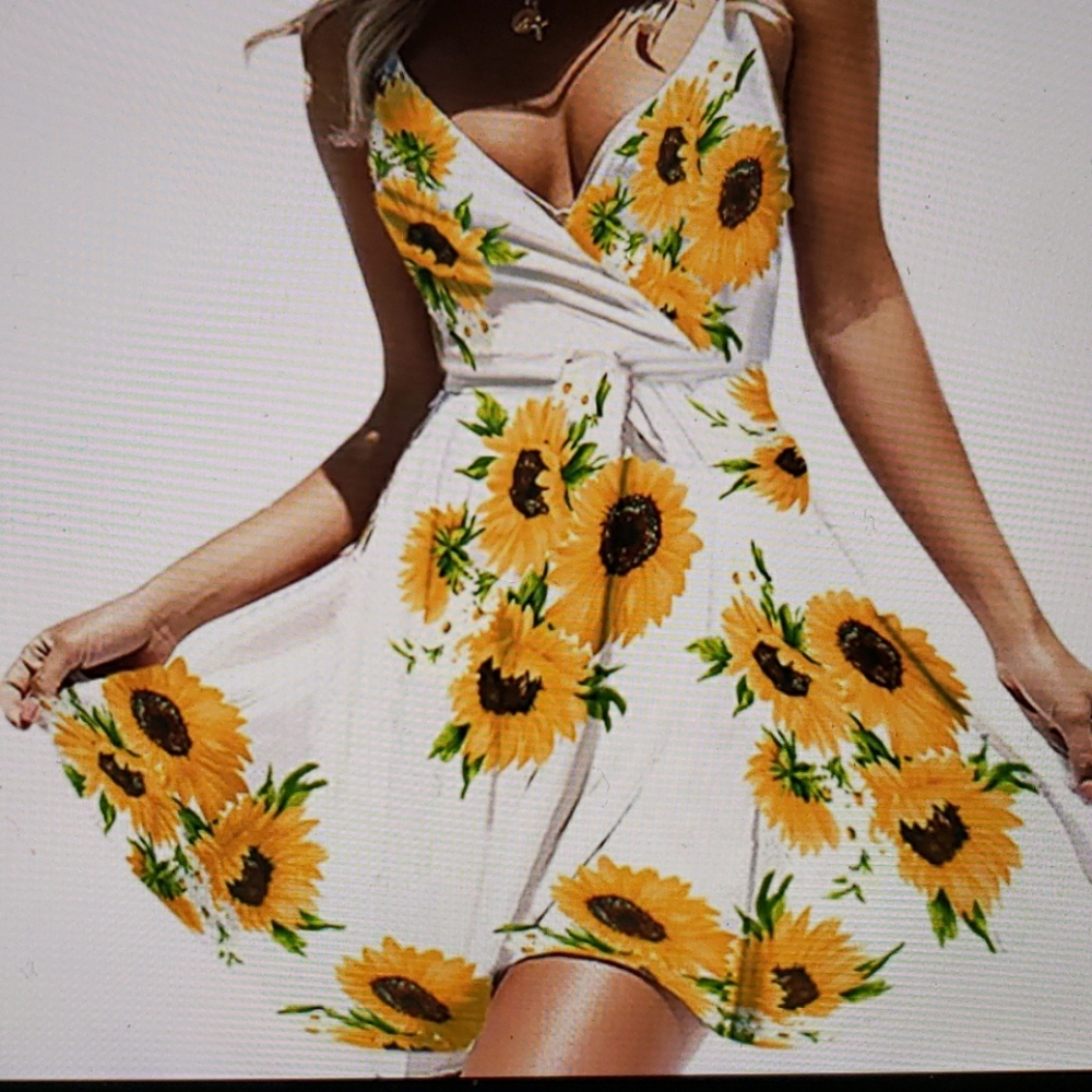 ECOWISH V-Neck Sunflower Spaghetti Strap Skater Dr
